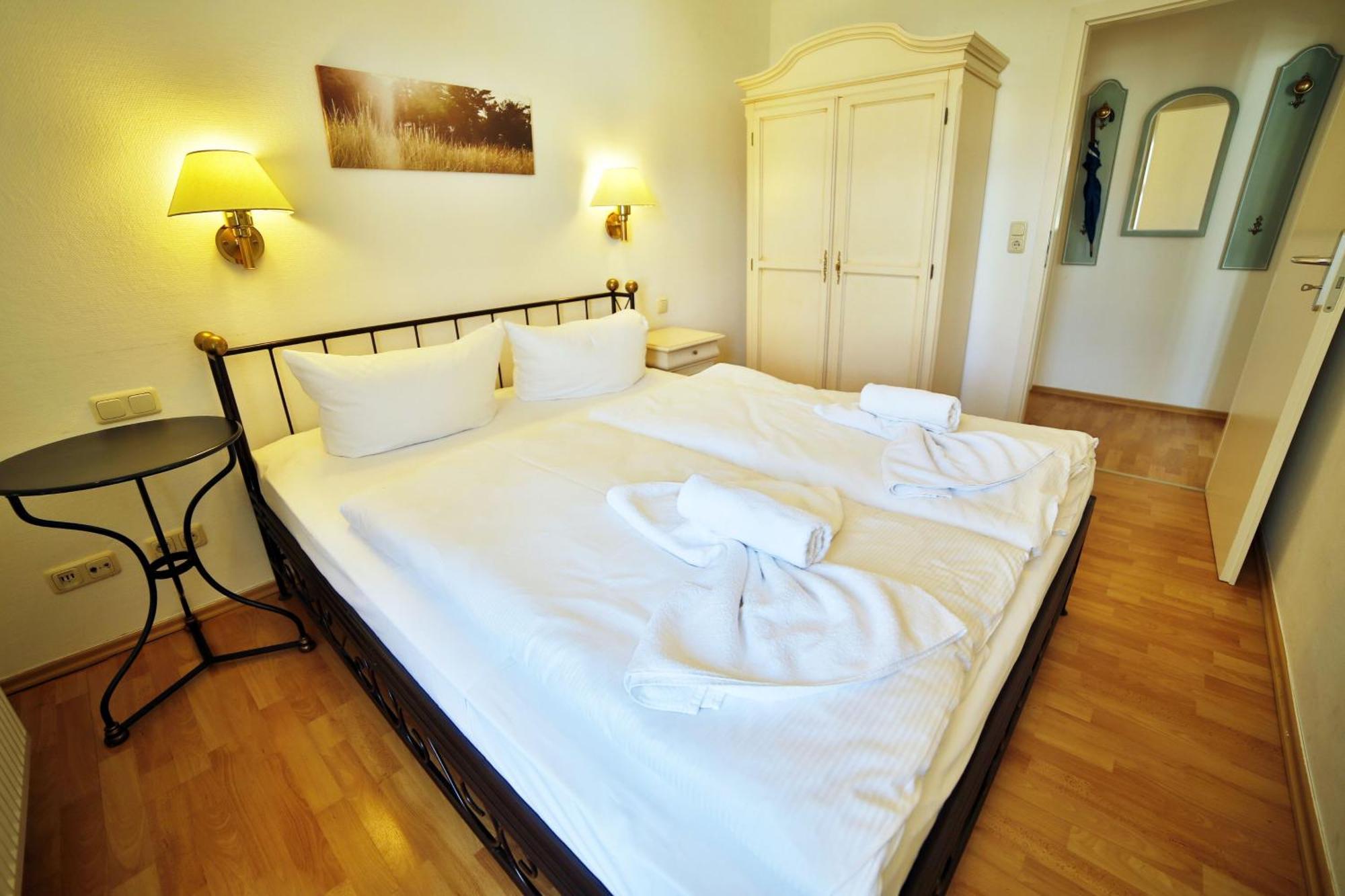 Ferienwohnung Binzer Strandgut Im Haus Jahreszeiten บินซ์ ภายนอก รูปภาพ