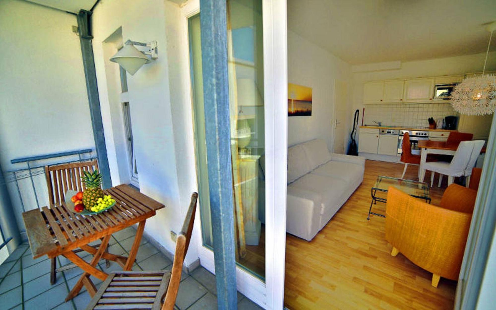 Ferienwohnung Binzer Strandgut Im Haus Jahreszeiten บินซ์ ภายนอก รูปภาพ