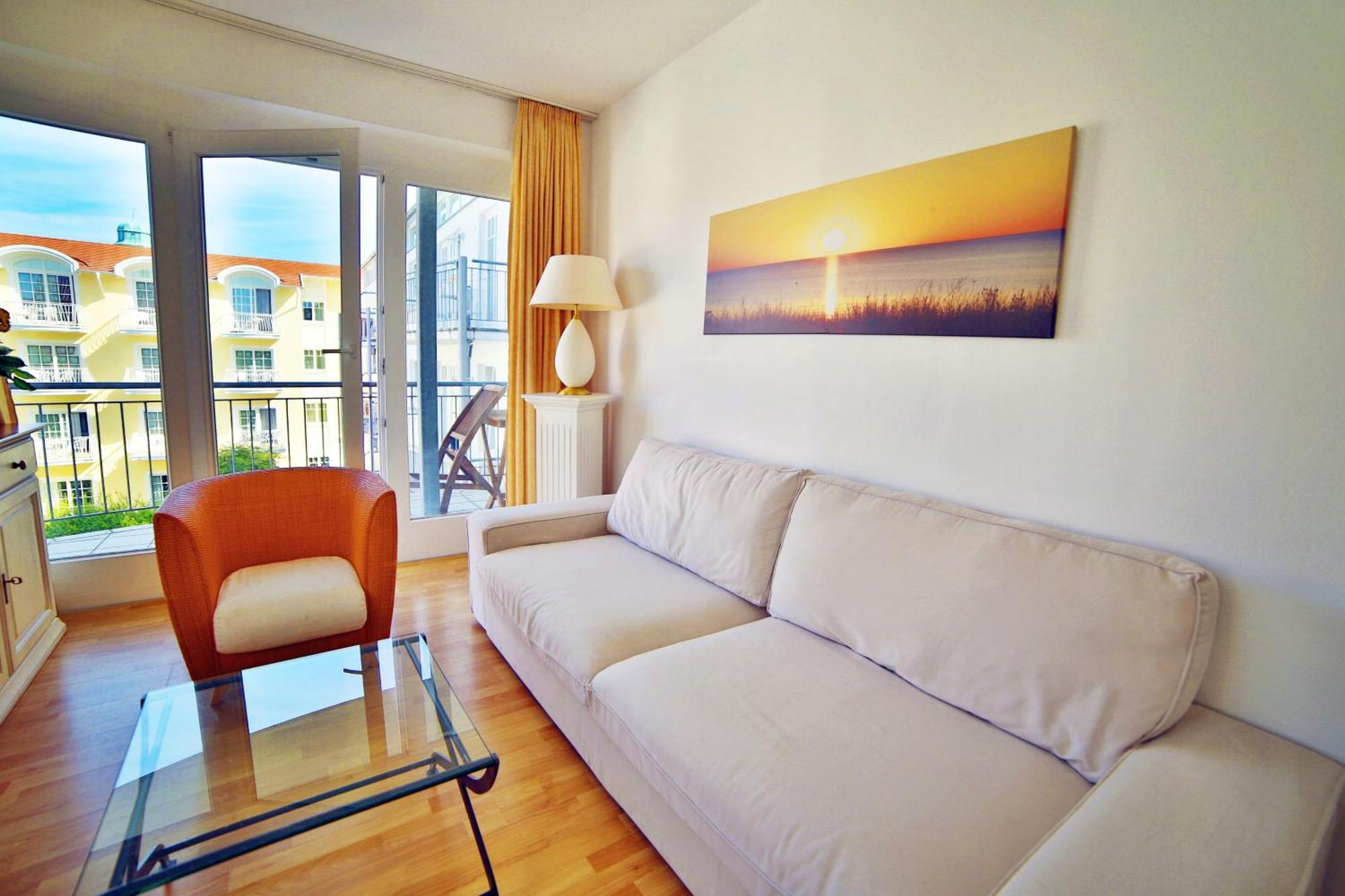 Ferienwohnung Binzer Strandgut Im Haus Jahreszeiten บินซ์ ภายนอก รูปภาพ